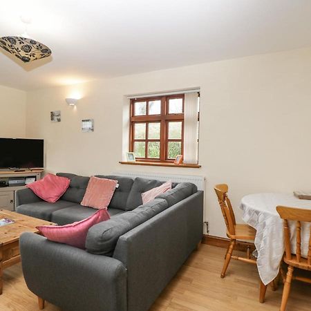 Penrose Cottage Gilwern エクステリア 写真